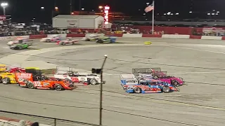 Outlaw Late Model figure 8 feature 50 lap race Indianapolis Speedrome 4/13/2023