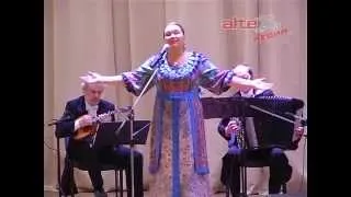 Татьяна Петрова поет песни для своей тихой родины.
