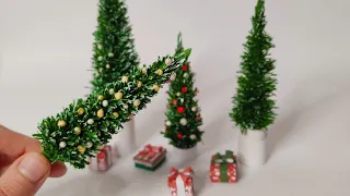 Mini DIY paper Christmas tree with ornaments