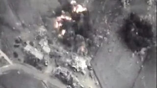 Воздушные удары по объектам группировки ИГИЛ в Сирии / Airstrike against ISIL