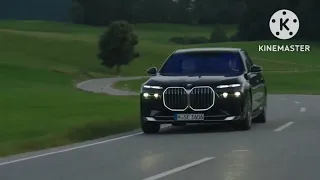 2023 BMW M760e xDrive Performance Hybrid - Drive