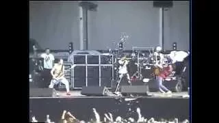 Red Hot Chili Peppers - Around The World [Live, Slane Castle - Ireland, 2001]