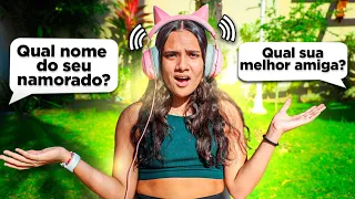 RESPONDENDO PERGUNTAS SEM OUVIR COM OS MEUS AMIGOS! - JULIANA BALTAR #SHORTS