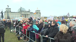 Thousands gather outside German Reichstag in opposition to far-right | AFP
