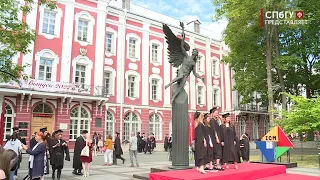 Новости СПбГУ: Вручение дипломов выпускникам Института наук о Земле