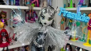 Monster High SDCC 2022 Voltageous Frankie Stein Doll Unboxing/Review/Comparisons