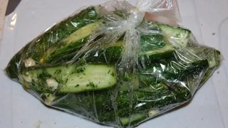 Малосольные огурцы, самый быстрый рецепт. Cucumber Salad Fast Recipe. Малосольные огурцы в пакете