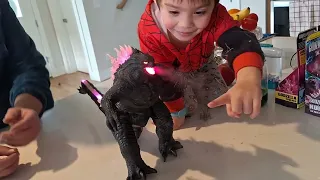 Me and the boys unboxing Godzilla x Kong toys!