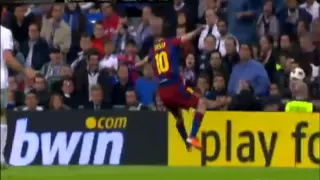 Messi's shot on the Madrid fans [HQ]
