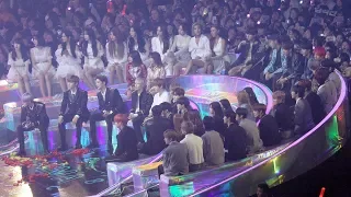 IDOLS Reaction to iKON "BEST SONG OF THE YEAR" (아이콘 올해의 베스트송 수상 가수석 리액션) 4K 직캠 by 비몽