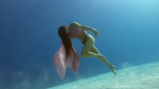 танец под водой очень нежный Dahab underwater contemporary