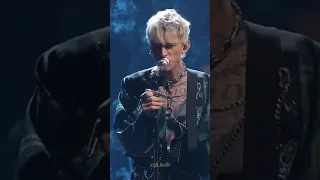 machine gun kelly/papercuts rap verse at vmas.💓