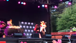 Becky G Can't stop dancing