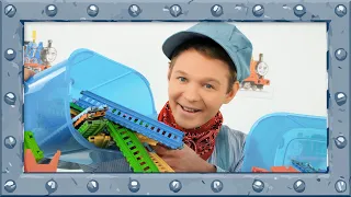 Thomas and Friends - Building and Testing Amazing Racing Track