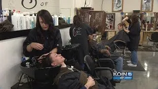 Inmates learn about hair, life at Coffee Creek