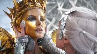 Batalla de las Reinas | Charlize Theron vs. Emily Blunt | El Cazador y la Reina del Hielo | Clip