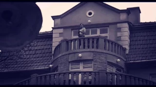 The balcony scene from Schindler's list - Family Guy