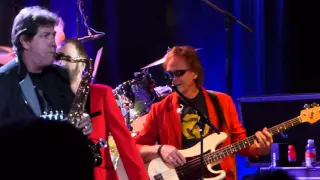 “It Don’t Come Easy” Ringo Starr & His All Starr Band@Tower Theatre Upper Darby, PA 10/30/15