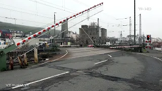 Railroad Crossing -  Rüdesheim (DE) - Bahnübergang Rheinstraße