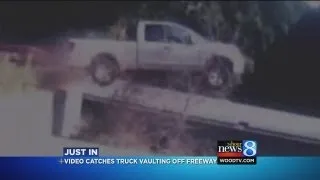 Video: Airborne crash of pickup truck