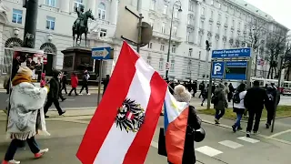 Polizeigroßaufgebot bei Demo in Wien am 20.01.2022 mit tausenden friedlichen Demonstranten #freiheit