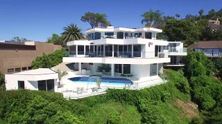 [TRAILER] La Jolla Hillside Home Boasts Modern Contemporary Architecture & Whitewater Views