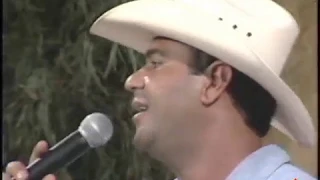 Felipe & Falcão canta - Louco de Paixão com André Luiz Mazzaropi no Rancho do Jeca 1997 -