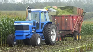 Ford TW-30 in the field chopping corn w/ Claas Jaguar 75 forage harvester | Corn Season 2020 | DK