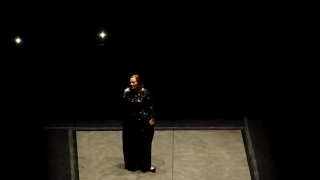 Adele-"Chasing Pavements" Live