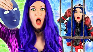 DESCENDANTS MAL Saves Evie | Chaos Crew FACE REVEAL | BFF Besties