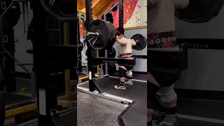 Original Little Sam squats 225kg at its own weight of 53kg - Литтл Сем приседает 225кг при 53кг соб.