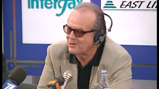 Джек Николсон Jack Nicholson наслаждается собой