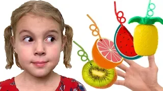 Mania makes Fruit Smoothies | Color Song Nursery Rhymes - Youtube