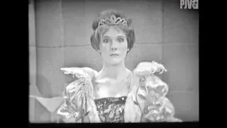 Julie Andrews and Carol Burnett in "Queen Astoria" Sketch on THE GARRY MOORE SHOW, 26 Sept 1961