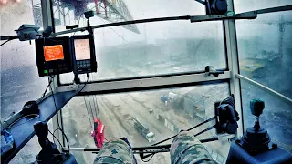 Питерский шторм глазами крановщика. Storm in St.Petersburg through the eyes of a crane operator.