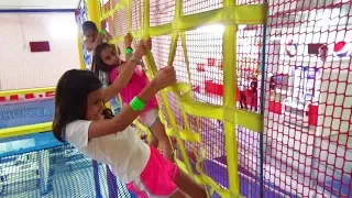 Locuras en el PARQUE DE TRAMPOLINES!!! Vacaciones de Verano | TV ANA EMILIA