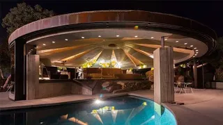 Elrod House by John Lautner. Complete overview and walkthrough.