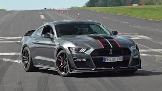 Ford Mustang Shelby GT500 vs Dodge SRT Demon