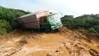 Extreme Truck Off Road - Amazing Trucks Driving Skills - Truck Stuck In Mud Compilation