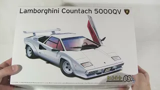 Aoshima 1:24 Lamborghini Countach 5000 QV