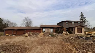 Creepy Forgotten ABANDONED Neighbourhood Of Untouched 1960’s Houses