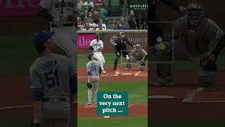 Mariners fan catches foul balls on consecutive pitches! 🤯