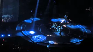 MUSE- DEAD INSIDE (O2 ARENA, LONDON, 15-04-16)