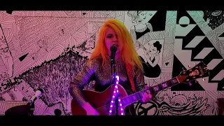 Marilaine (@TheRealMarilaine) "Headlines" live (Dec 18, 2023)