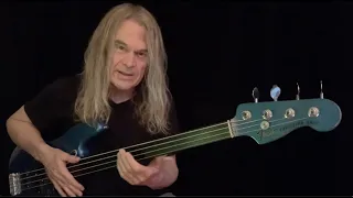 Tony Franklin • Illustrates Why Unlined Is Better Than Lined Fretless!