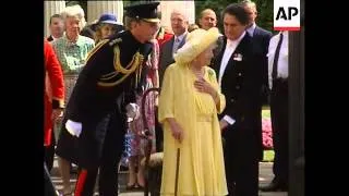 UK: QUEEN MOTHER CELEBRATES HER 99TH BIRTHDAY [V]