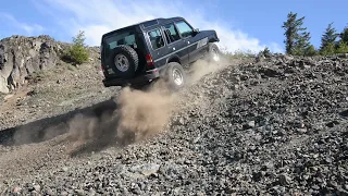 Sunday Drive in a Land Rover Discovery 1