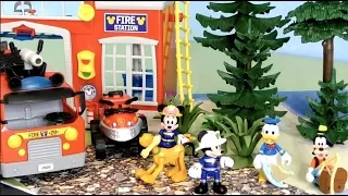 Micky Maus Wunderhaus: Feuerwehrmann, Feuwehrstation & Spielzeugautos - Kinder Spielzeugwelt