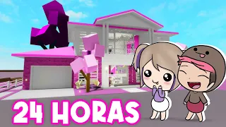 Lynita Bebé Pasó 24 Horas en un Mundo Rosa en Brookhaven Roblox