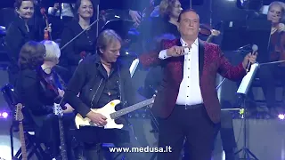 Nemirtinga Lietuvos muzikos klasika IN SYMPHONY - MES DAR DAINUOSIM!